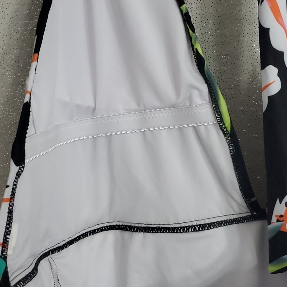 #62 Womens Floral One Piece Swimsuit NWOT - Picture 5 of 7